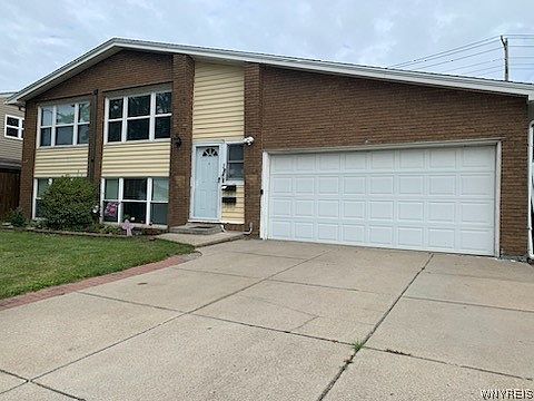 1st image of 18 Barone Cir