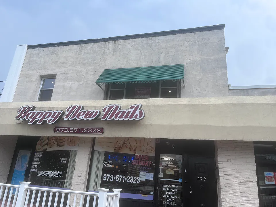 479 Pompton Ave #2F