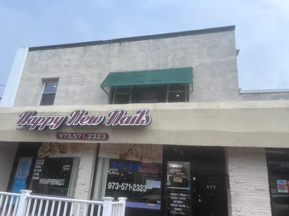 479 Pompton Ave #2F, Cedar Grove, NJ 07009