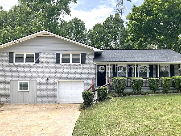 5595 Morning Creek Cir — Photo 1