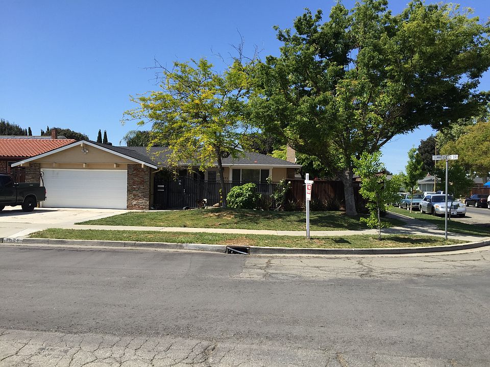1st image of 1071 Summerfield Dr
