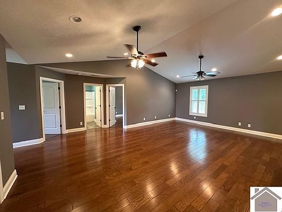 3rd image of 1006 Doran Rd