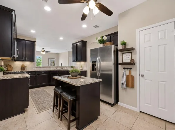 8506 Sunset Loch Dr, Spring, TX 77379