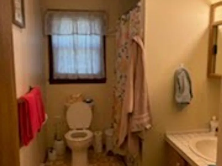 38 Woodhill Ct — Photo 16