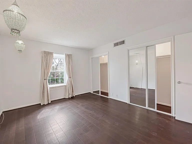 2601 Bellefontaine St #B309 — Photo 16