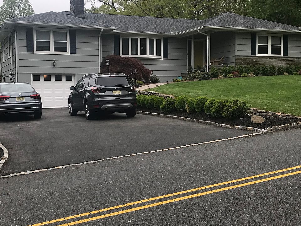 2nd image of 391 New Providence Rd