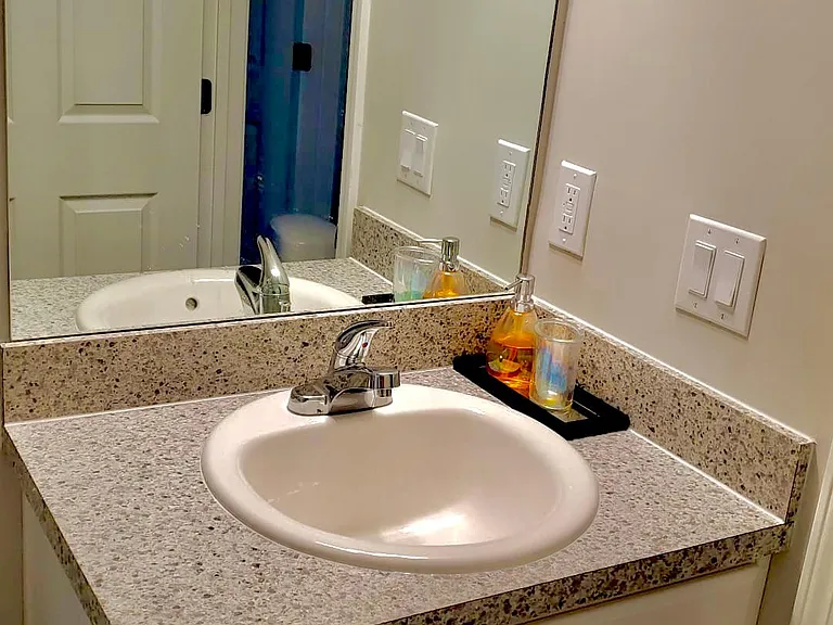7024 Esther St — Photo 15