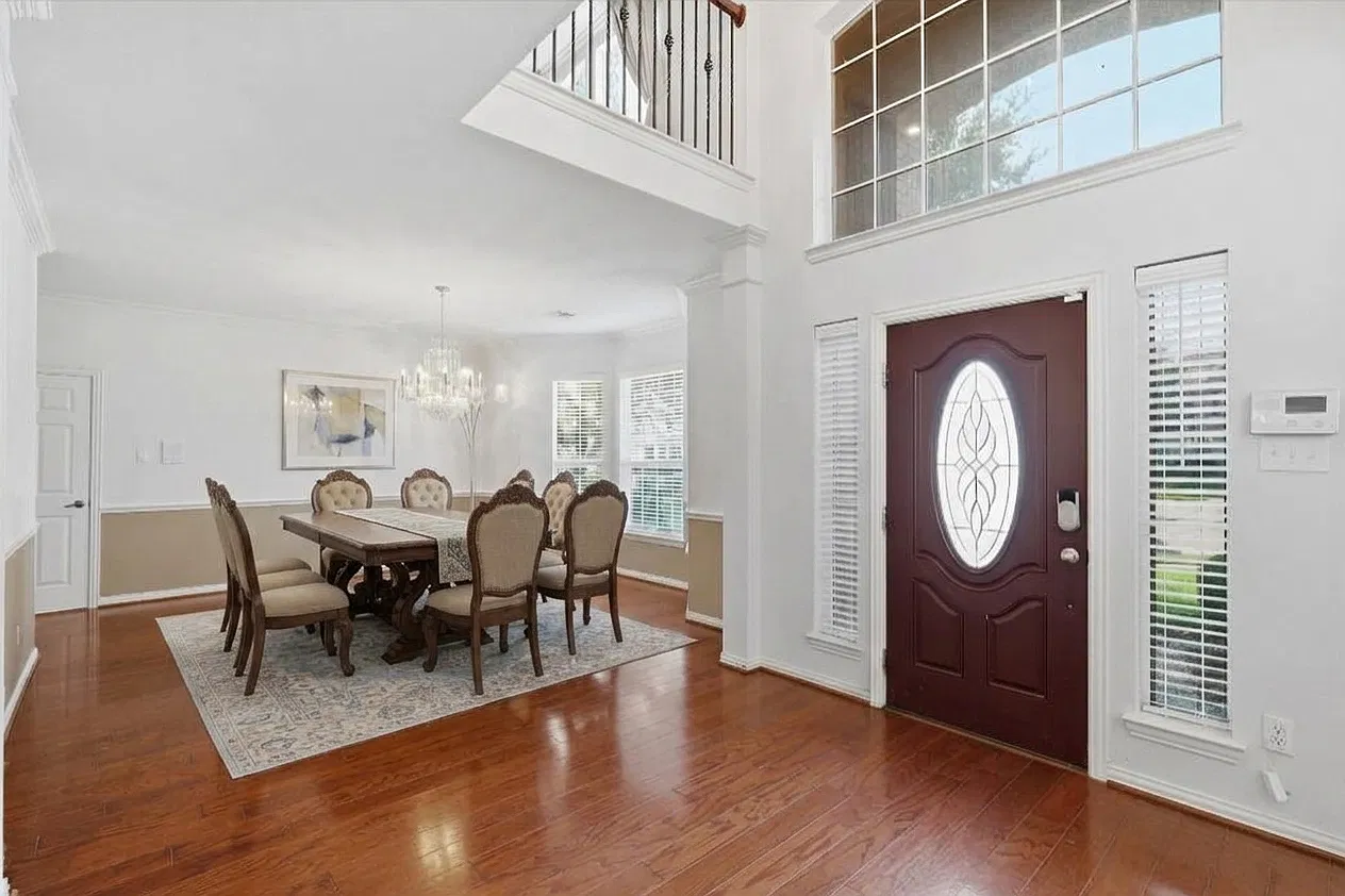 5 bed, 4469 sqft, $4,000 — Photo 3