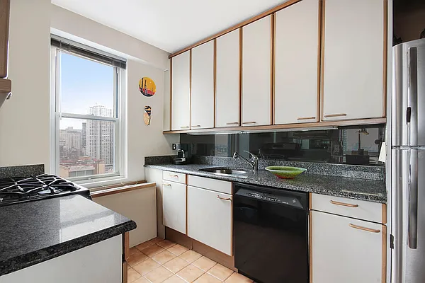 Sold by Corcoran | media 7