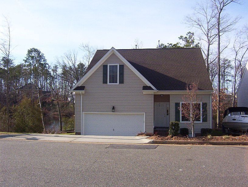 1st image of 239 Southlake Pl