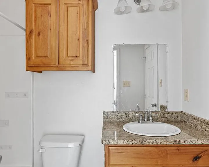 1719 Lakeshore Dr #B — Photo 13