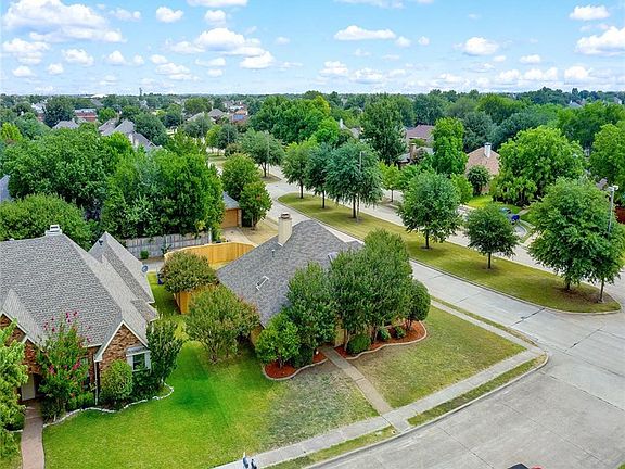 5th image of 1209 Mistywood Ln
