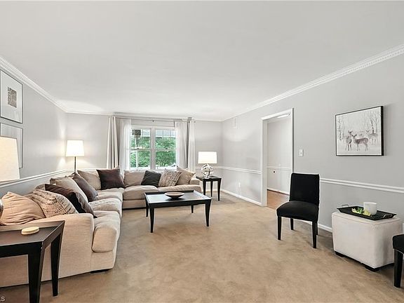 4th image of 633 Huntington Dr