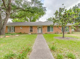 4000 Sundown Dr, Benbrook, TX 76116