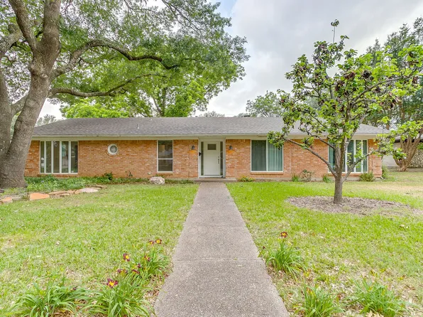 4000 Sundown Dr, Benbrook, TX 76116