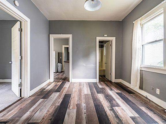 3rd image of 3506 NE Brevis St