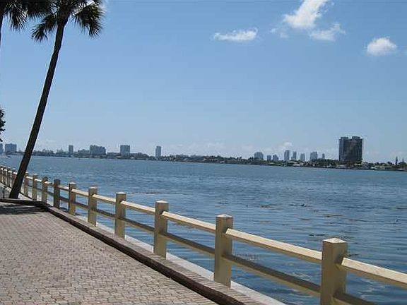 5th image of 2121 N Bayshore Dr APT 1007