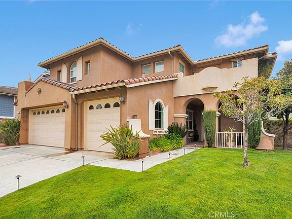 2nd image of 34113 Castle Pines Dr