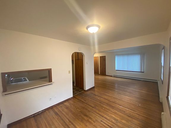 4th image of 716 8th St S