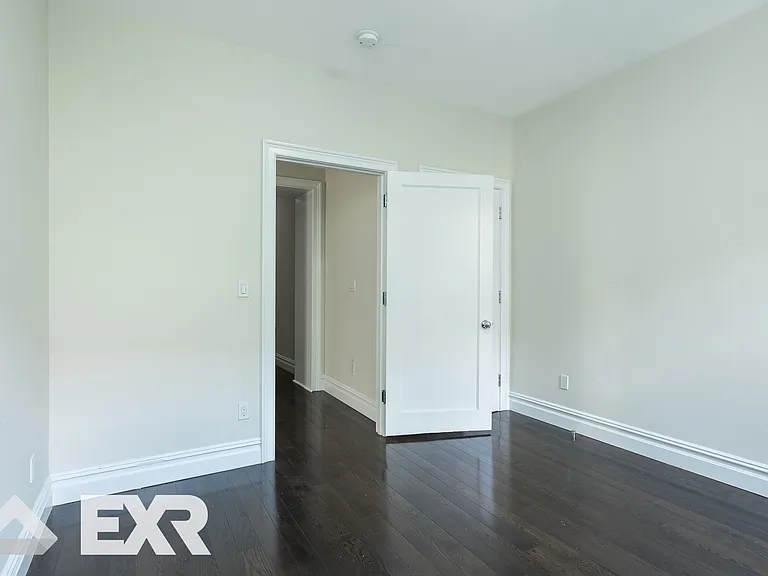 526 W 111th St #4CC — Photo 10