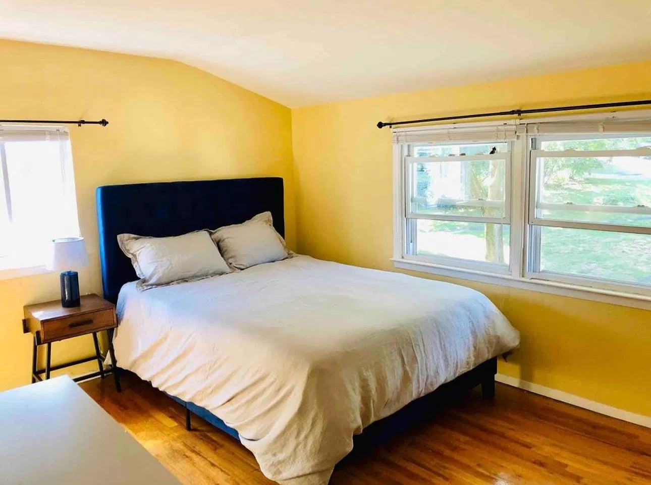 2 bed, 1150 sqft, $2,300 — Photo 4