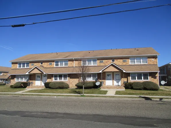 717 N Somerset Ave #1403, Ventnor City, NJ 08406