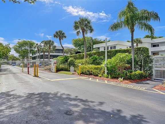 3rd image of 1490 Sheridan Street #27A