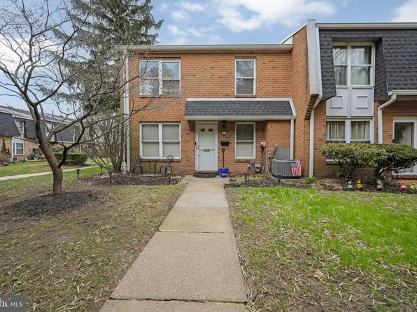 3045 Harbour Dr, Palmyra, NJ 08065