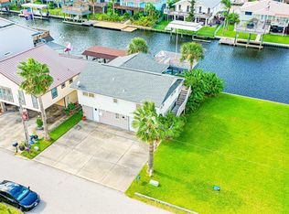 1140 Sailfish St, Bayou Vista, TX 77563