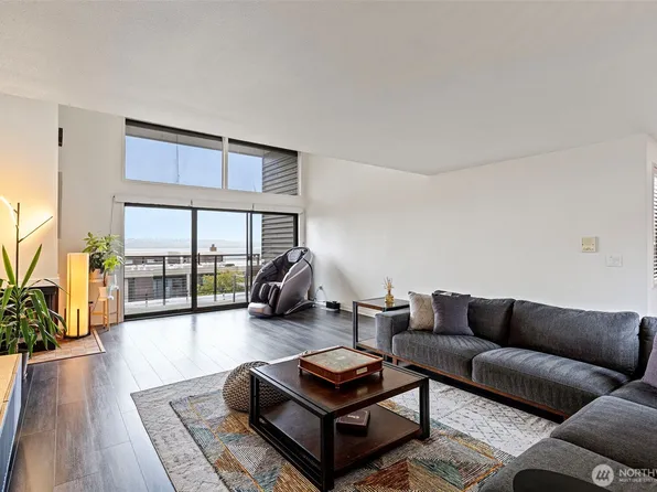 611 S State Street #9, Kirkland, WA 98033