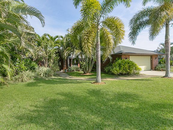 3rd image of 516 Bay Cir