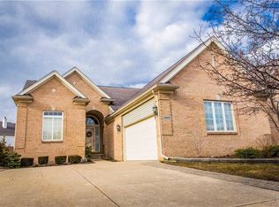 49480 N Glacier #7, Northville, MI 48168