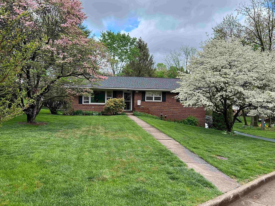 1st image of 155 Abbott Cir