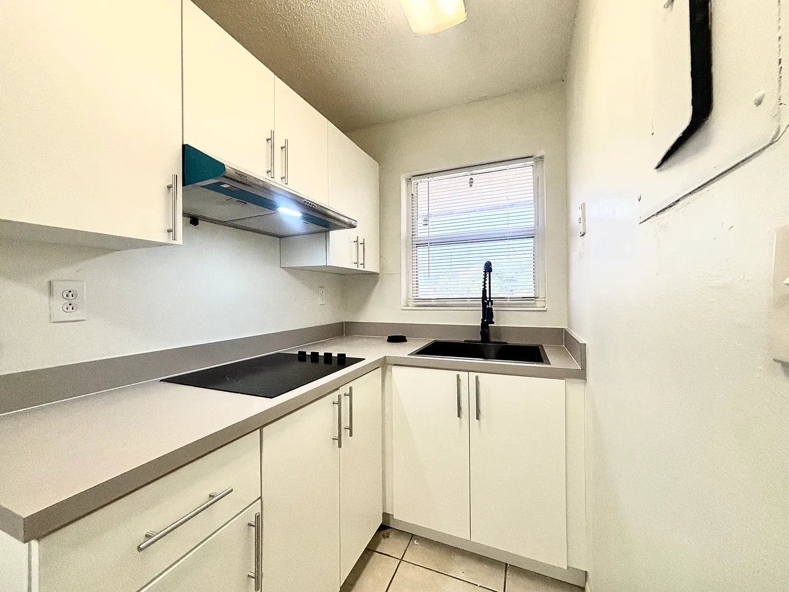 1 bed, 800 sqft, $1,500 — Photo 2