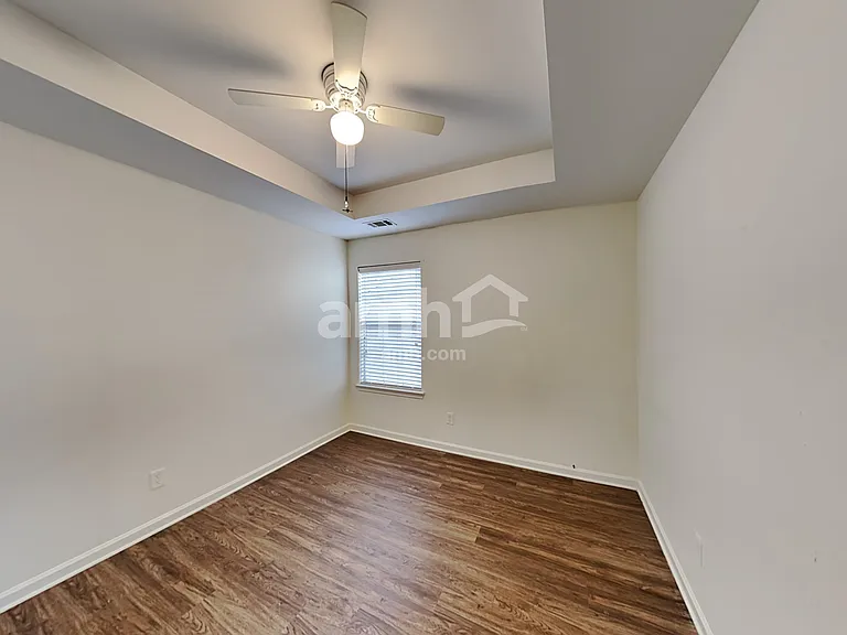 105 Hidden Creek Dr — Photo 20