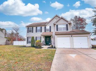 16 Windchime Rd, Egg Harbor Township, NJ 08234