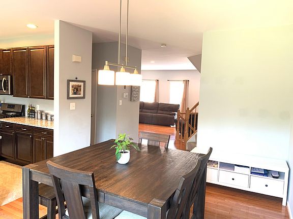 2nd image of 13258 Maple Creek Ln