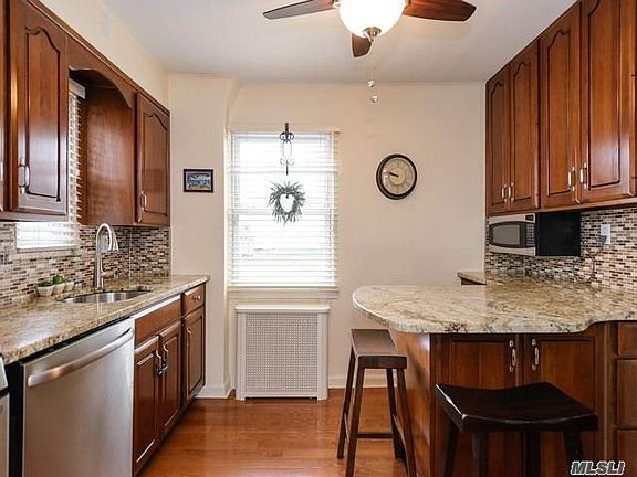 4th image of 8077 208th St