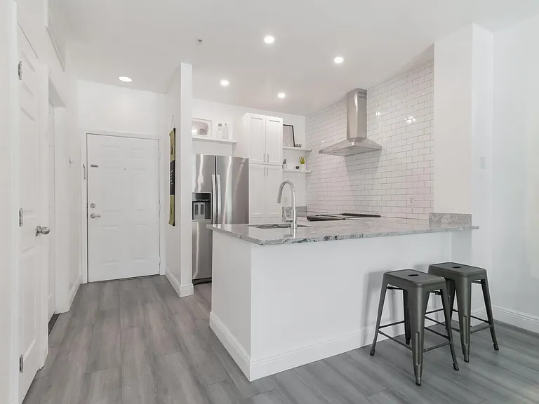 1810 E Palm Ave #1111 — Photo 6