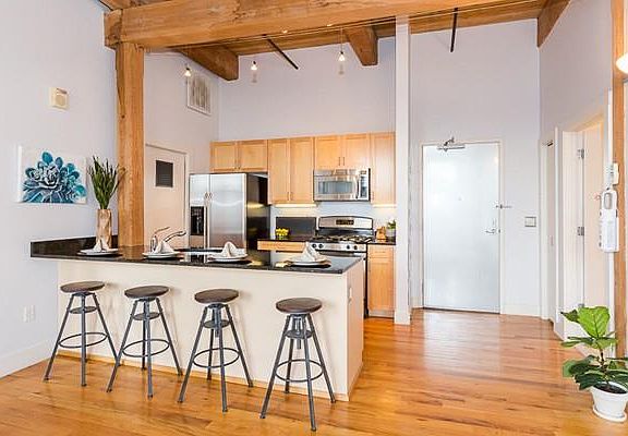 2nd image of 589 Essex St Unit 404