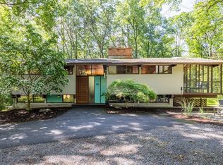 98 Wolf Rock Rd, Carlisle, MA 01741