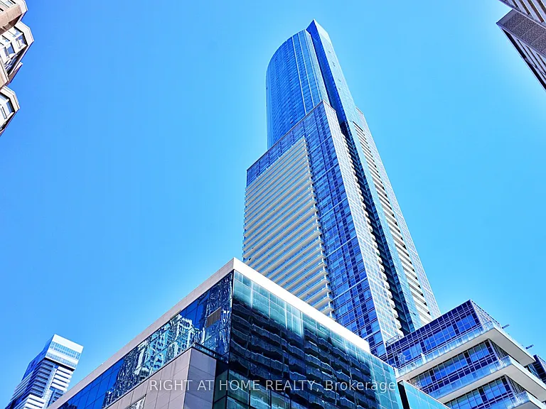 386 Yonge St #4207 — Photo 2