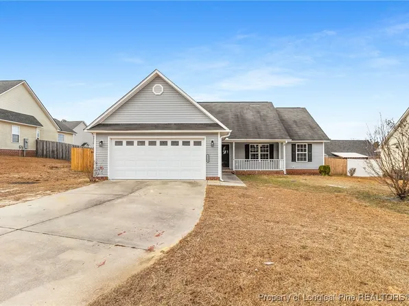 5520 Rising Ridge Dr, Hope Mills, NC 28348