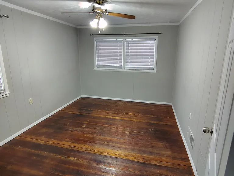 1227 E Alturas Ave — Photo 7