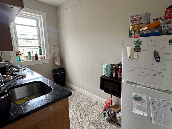 4th image of 1193 Commonwealth Ave APT 20