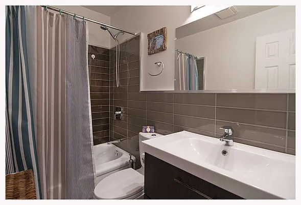 Sold by Keller Williams Realty Landmark II | media 23