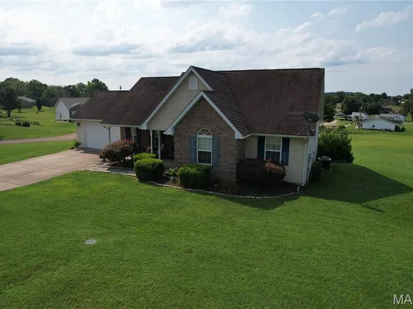 103 Azalea Dr, Fredericktown, MO 63645