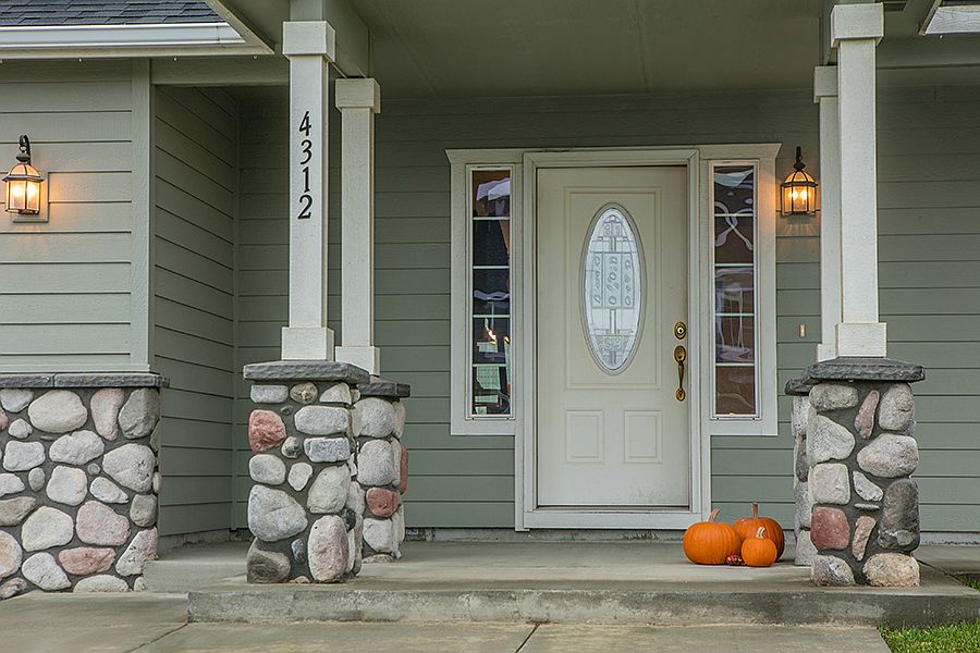 1st image of 4312 Artesia Dr
