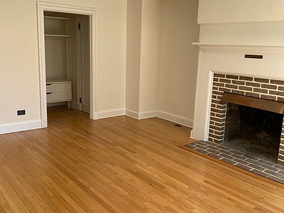 4th image of 43 Palmer Sq W #43E
