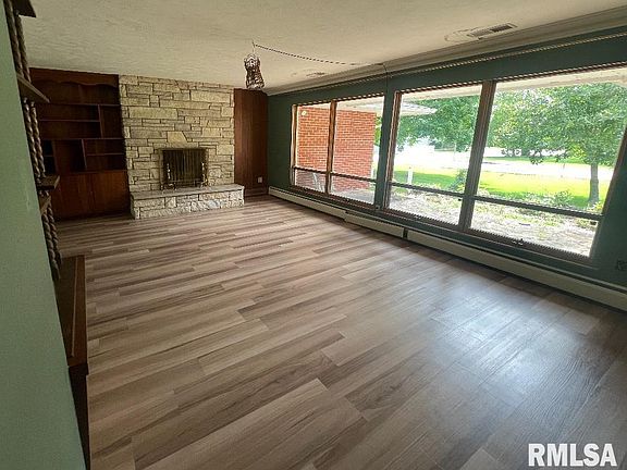 2nd image of 2802 W Kent Dr